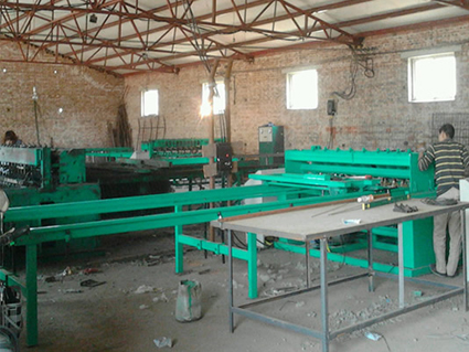 護欄網車(chē)間(jiān)，基坑護欄車(chē)間(jiān)，電(diàn)焊網車(chē)間(jiān)